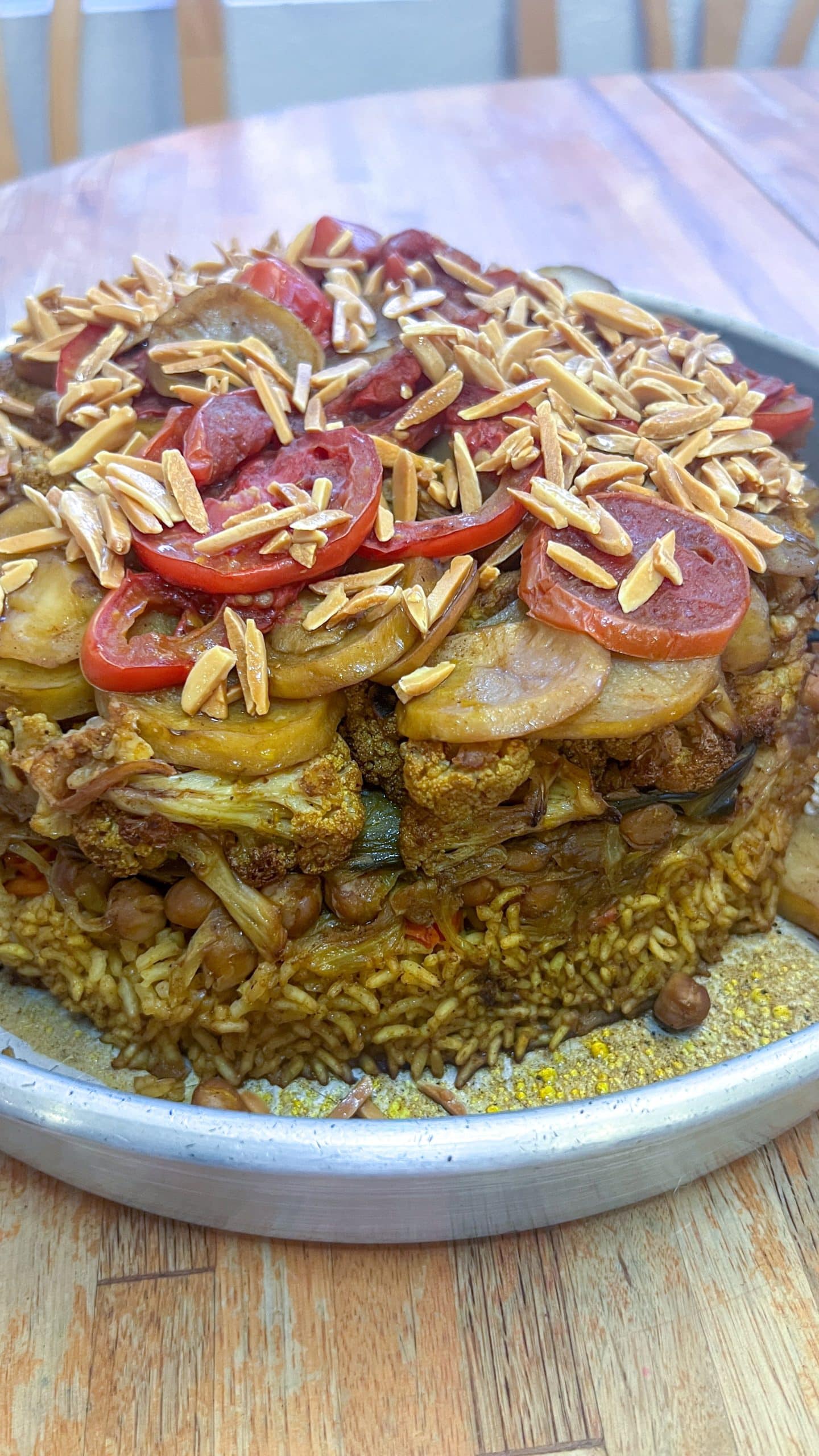 Vegetarian makloubeh on a serving platter